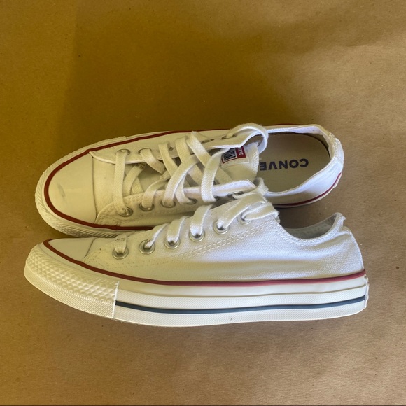 Converse Shoes - Womens White Converse Chuck Taylors Low Tops